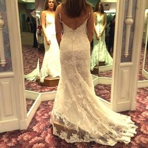 Casablanca 1975 Wedding Dress